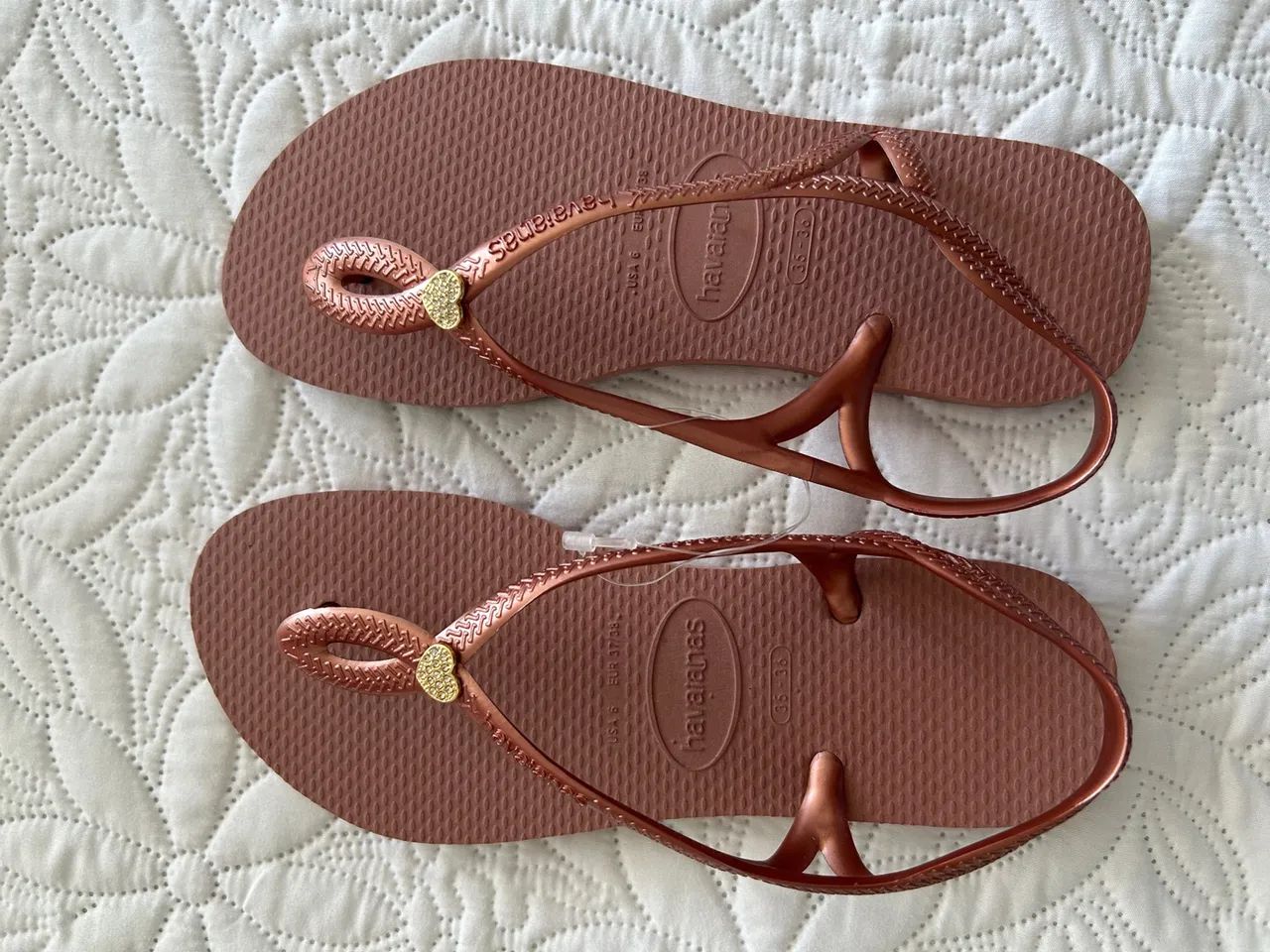 Sandália Havaianas NOVA tamanho 35/36 - Foto 2
