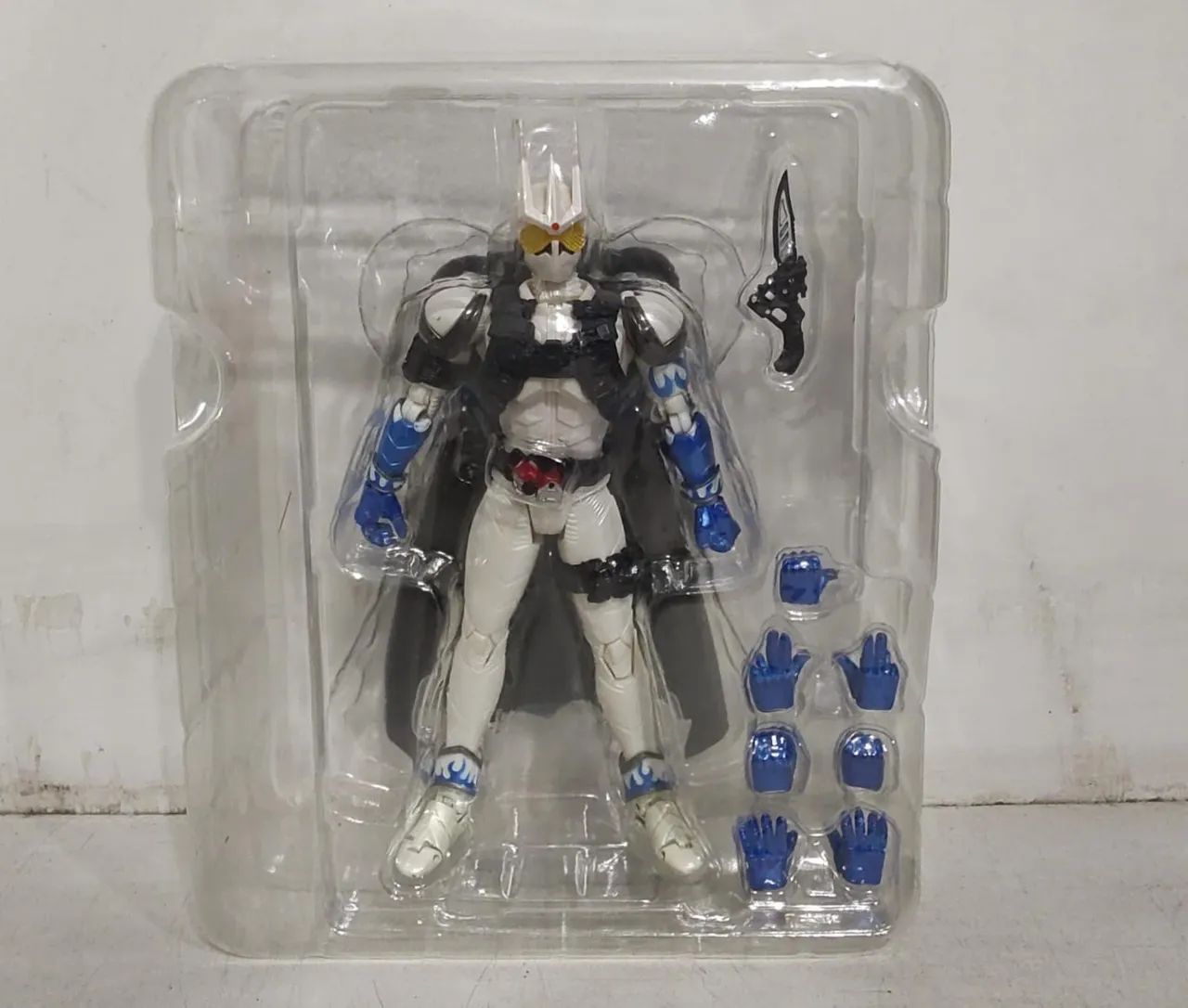 SH Figuarts Kamen Rider Eternal  - Foto 2