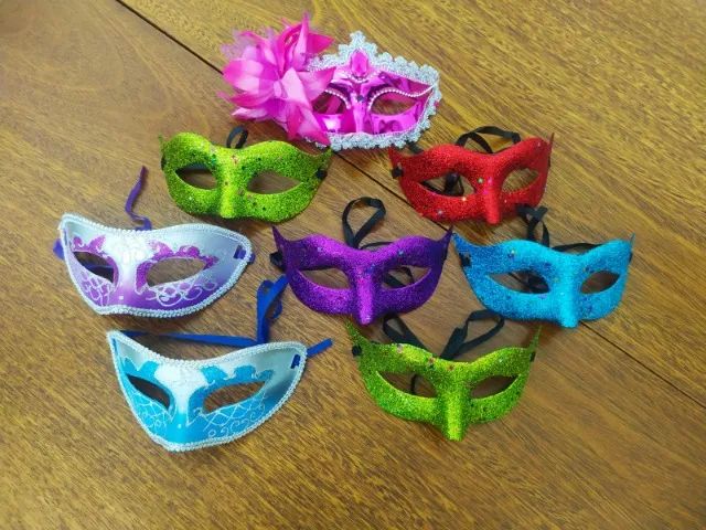 Conjunto De 8 Máscaras Para Fantasia
