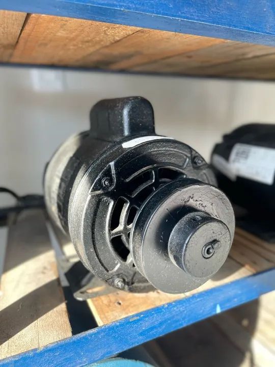 Motor elétrico WEG 1/2CV 127V - Seminovo, com garantia! - Foto 2