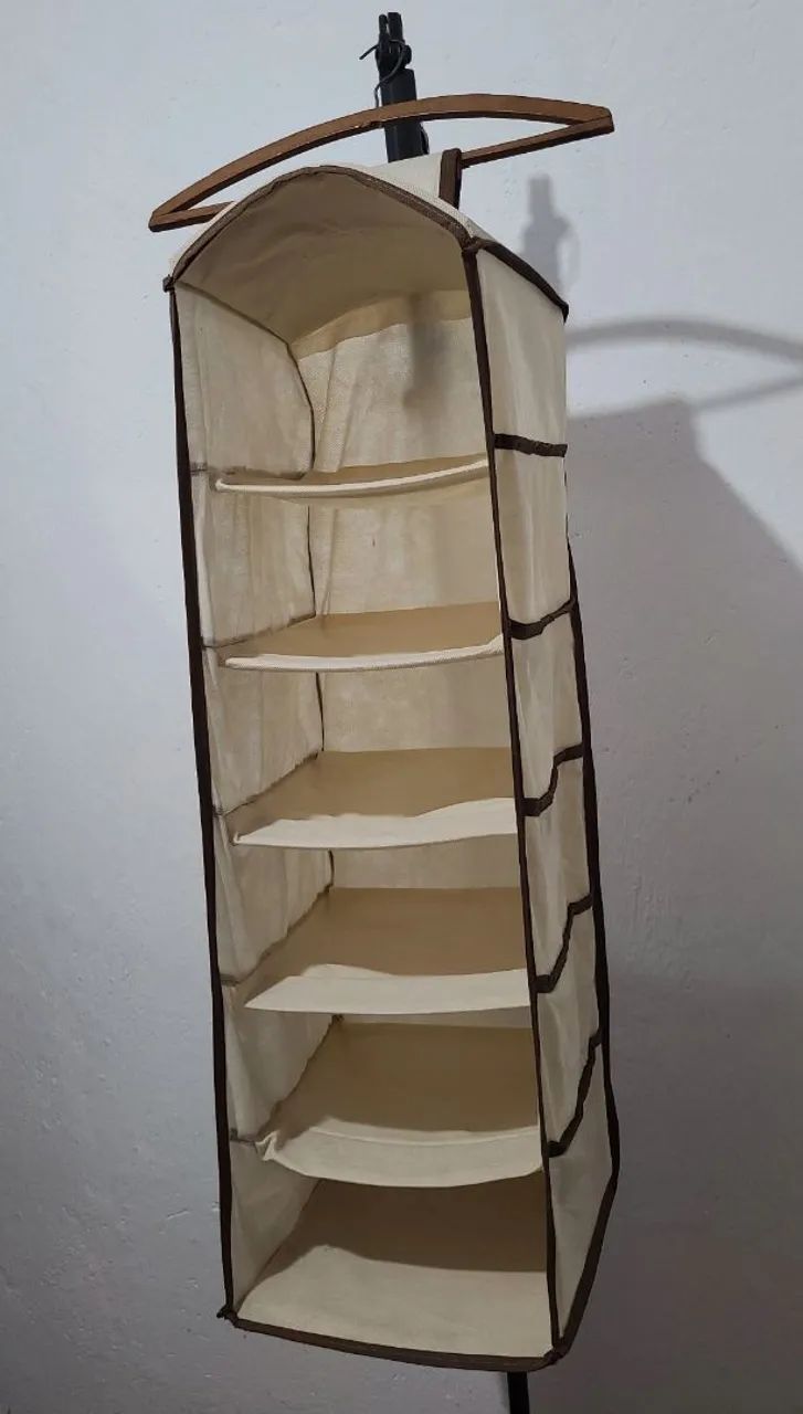 Sapateira Bege com 6 compartirmentos, bonito, em ótimo estado.  - Foto 3