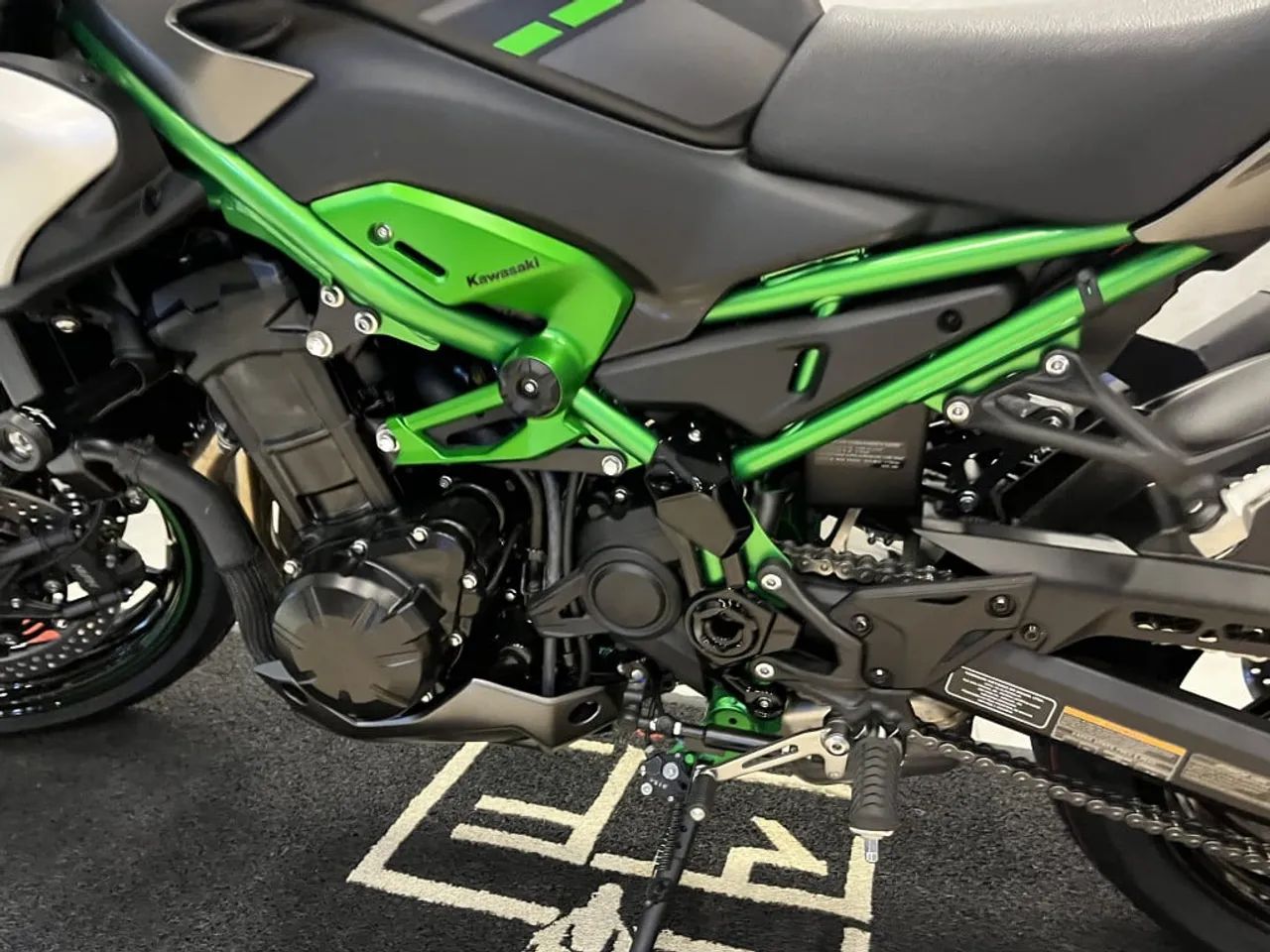 KAWASAKI Z 900 2026 - Foto 5