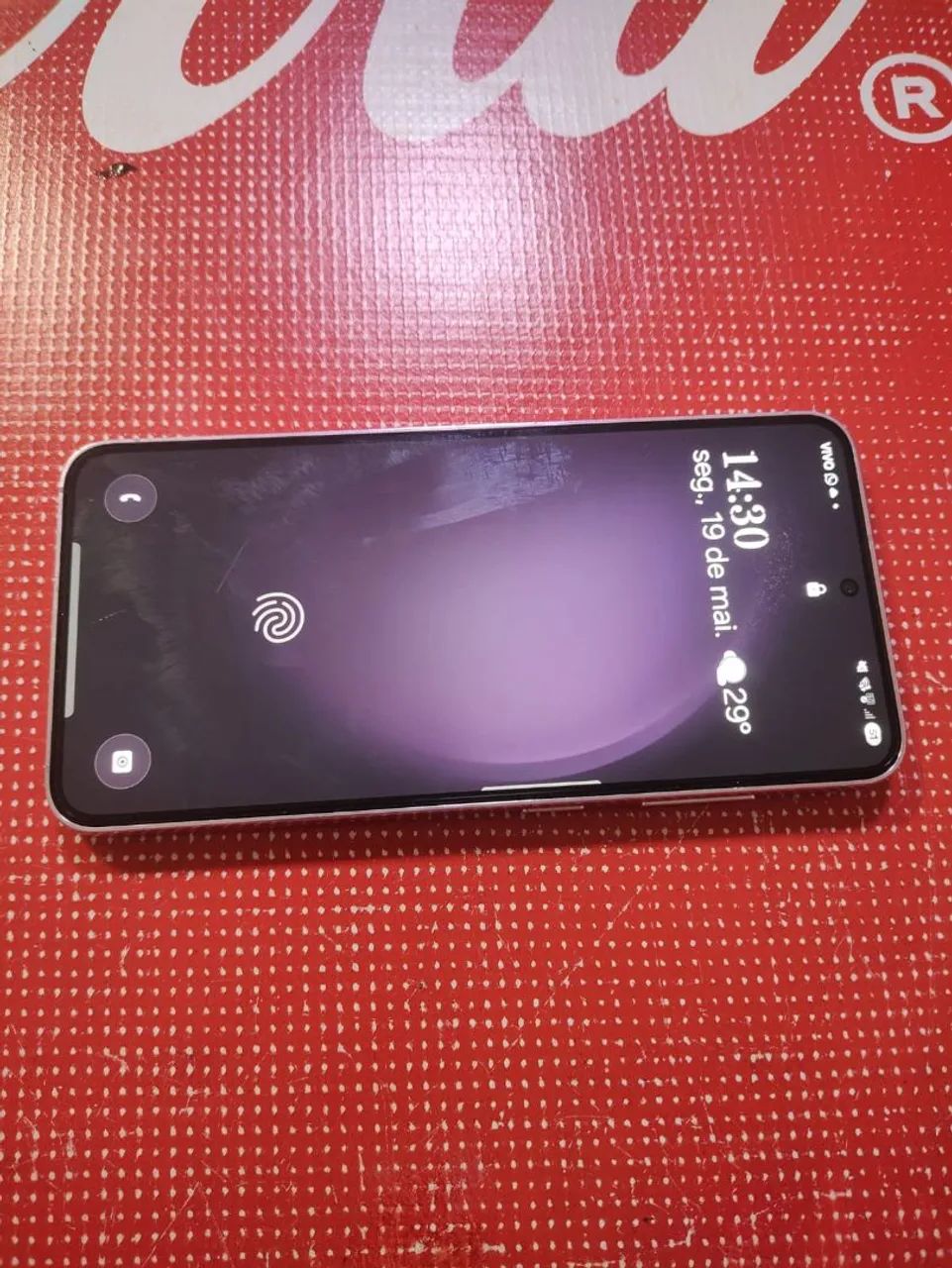 Telefone s2364315884596225121