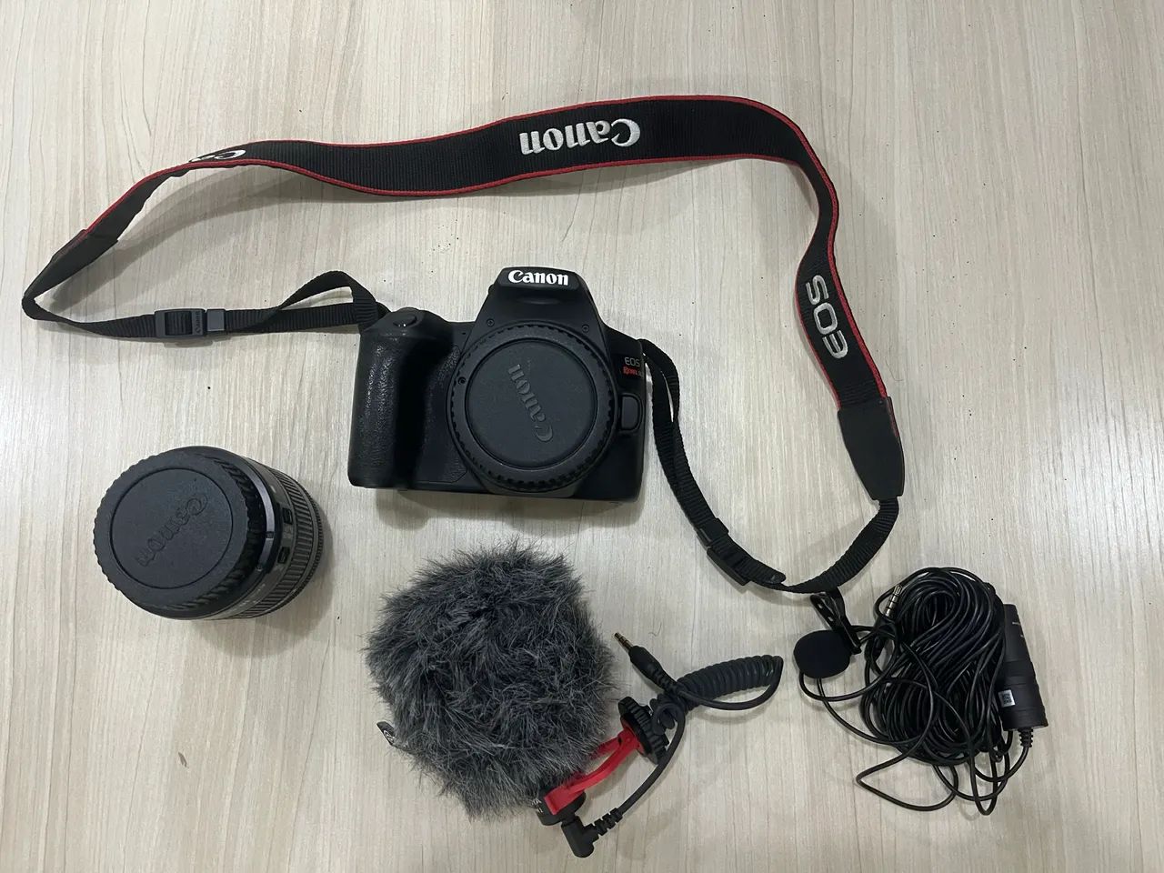 Câmera EOS Rebel SL3 com lente Ef-s 18-55mm