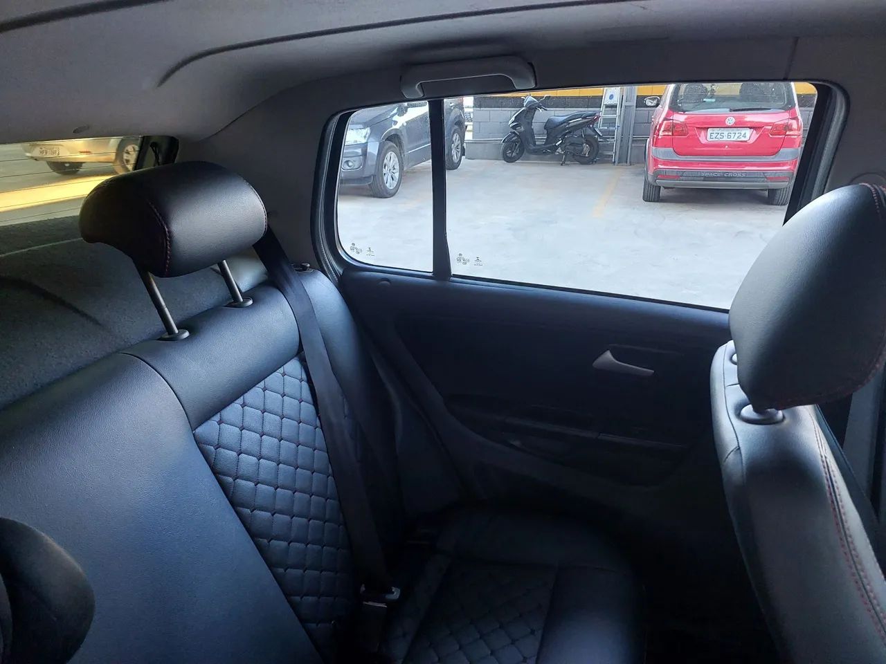 Volkswagen Fox Connect 1.6 Flex 8V 5P - 2018 - Foto 4
