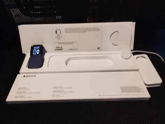 Apple Watch Series 6 Sport (GPS, 40mm, Alumínio Azul)