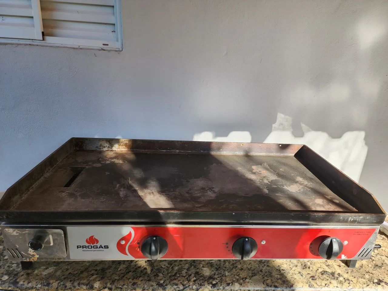 Chapa profissional pro gás semi nova  - Foto 4