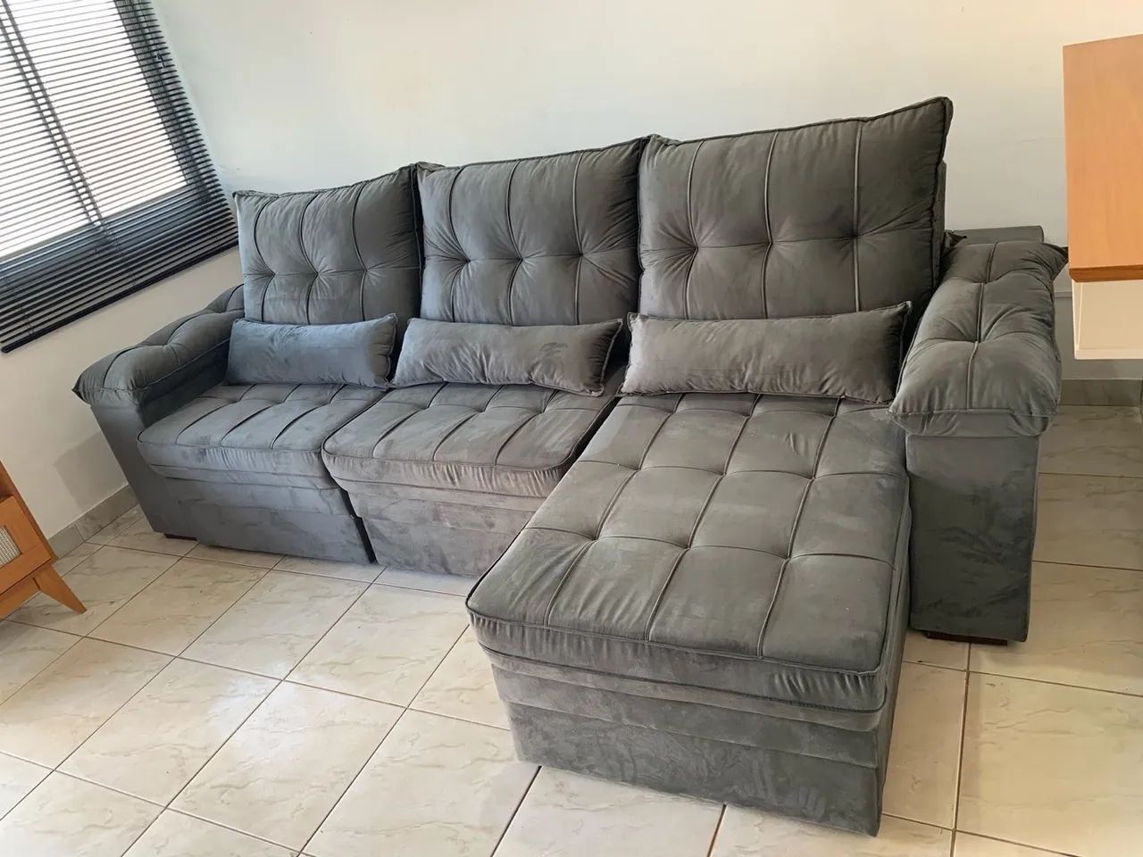 SOFÁ DE COM MOLAS BONNEL NOVO 2,90  - Foto 2