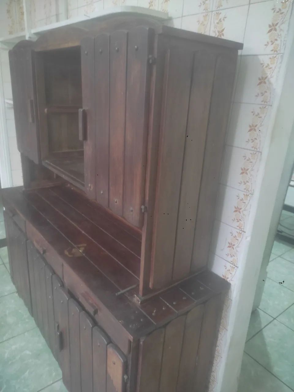 Armário de madeira antigo - Foto 4
