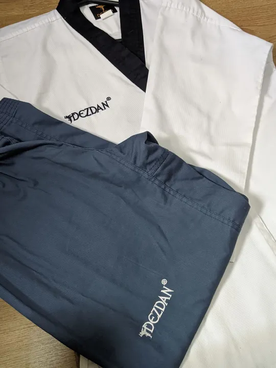 DOBOK TAEKWONDO PONSAE: DEZDAN