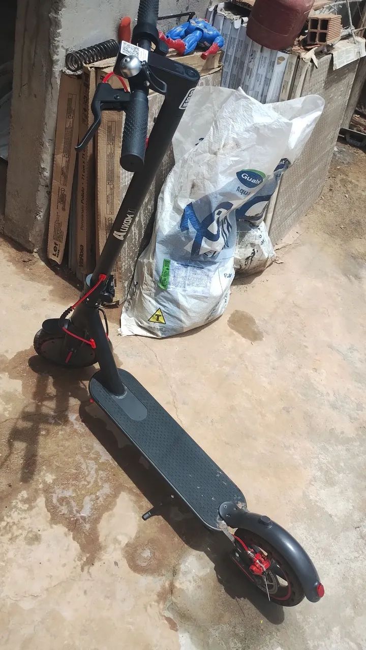 Vende-se patinete elétrico, vem com carregador 