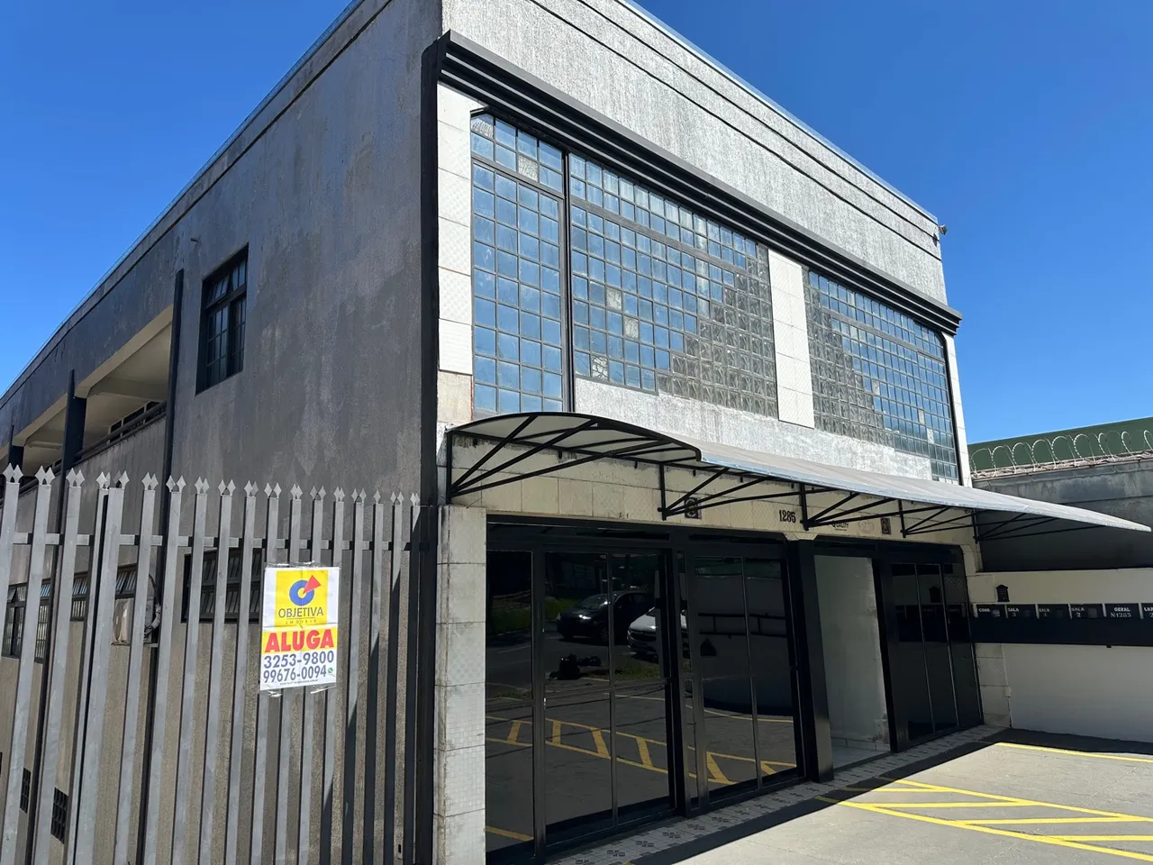 Salas Comerciais - Bairro Daniel Fonseca