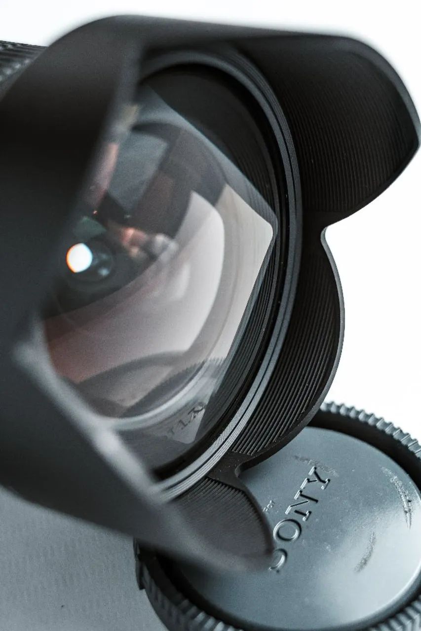 Lente Rokinon 10mm 2.8 E-Mount - Foto 4