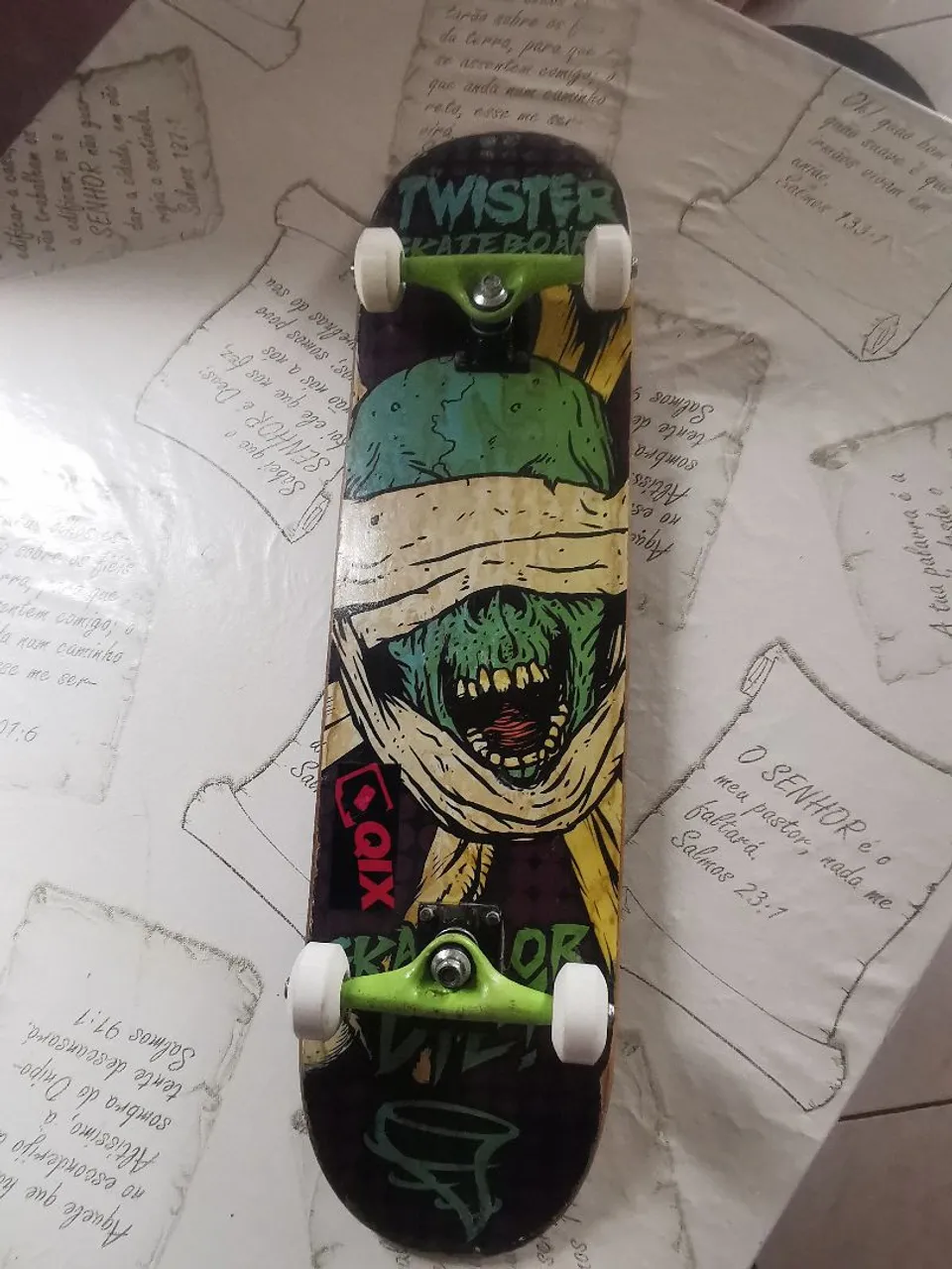 Skate street montado twister