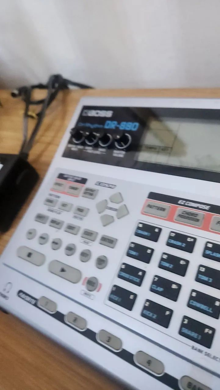 Maquina de Ritmos Boss dr880 - Foto 5