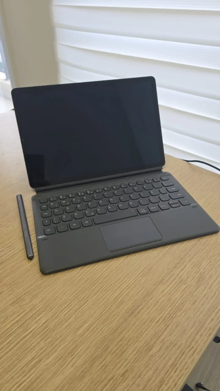 Samsung Tab S6 128GB C/ Caneta e Capa Teclado