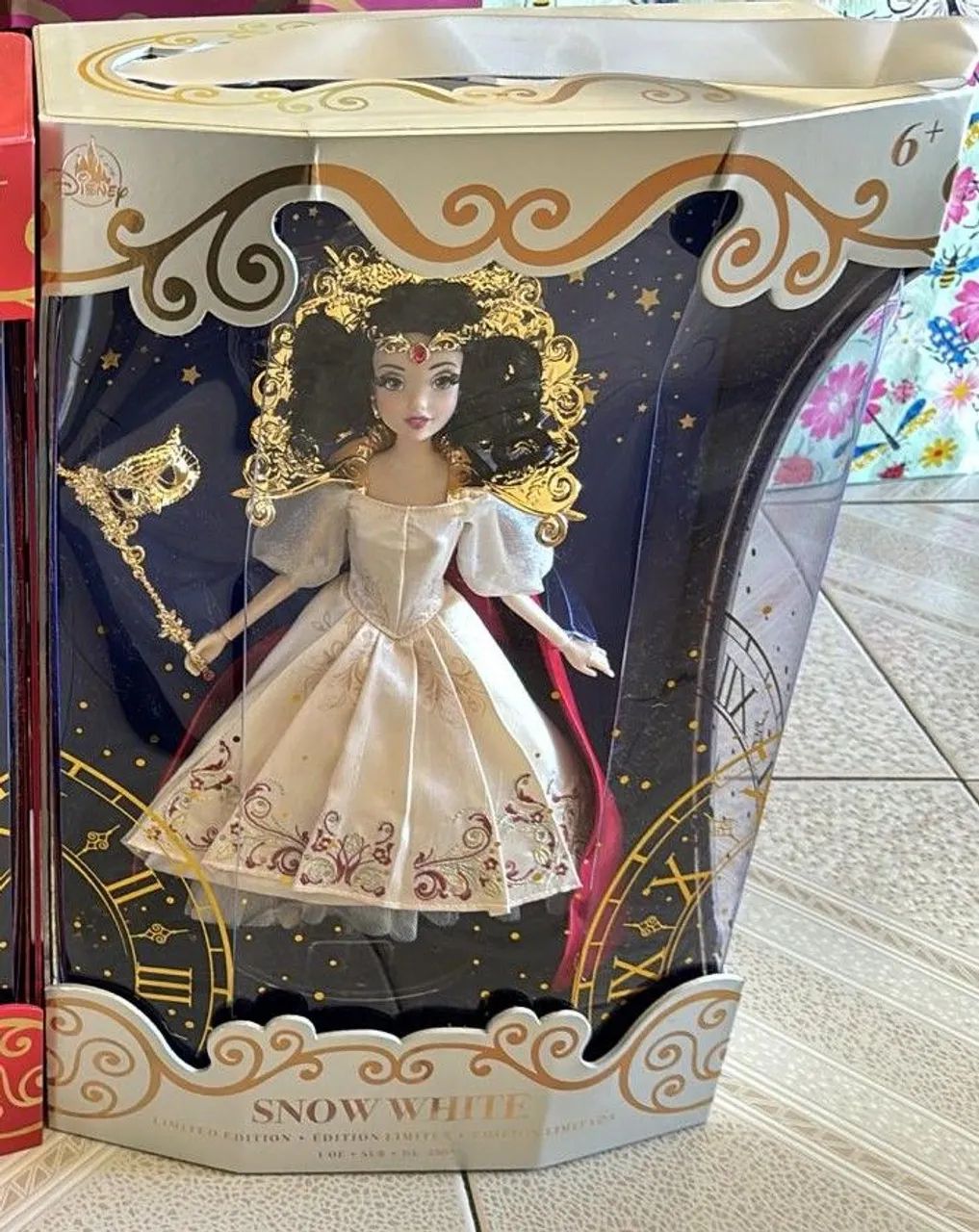 Boneca Snow White (Branca de neve) Midnight masquerade - Edição Limitada