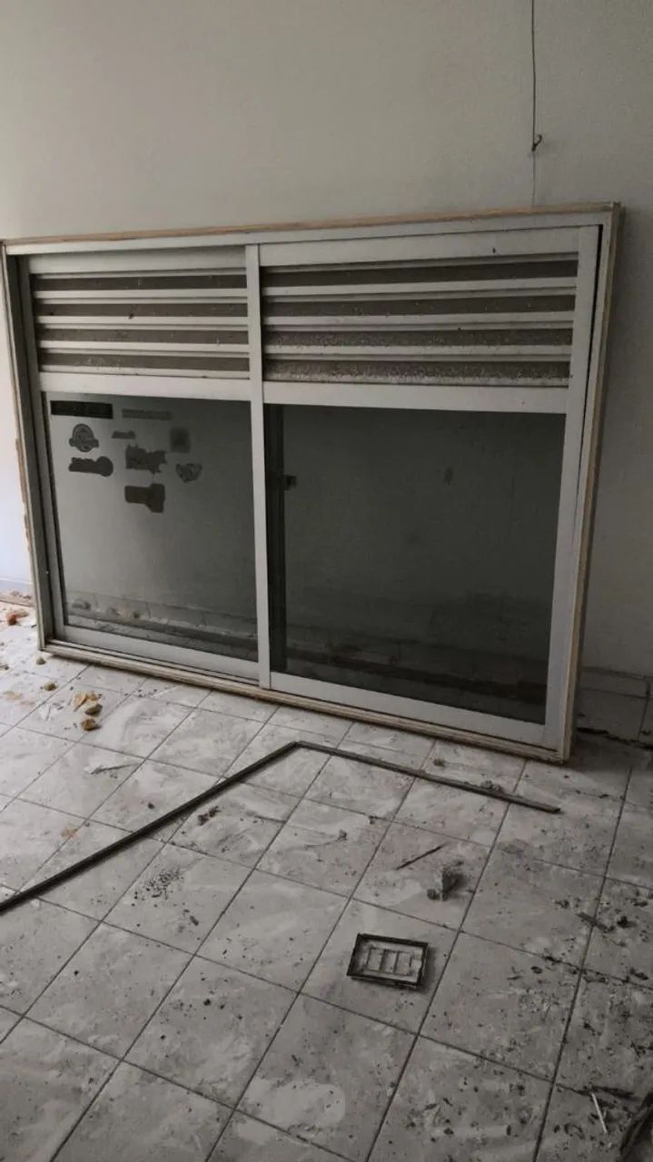 Janela de Alumínio de correr  alumínio do grosso bom largura 1e50 altura 1e10 zap *