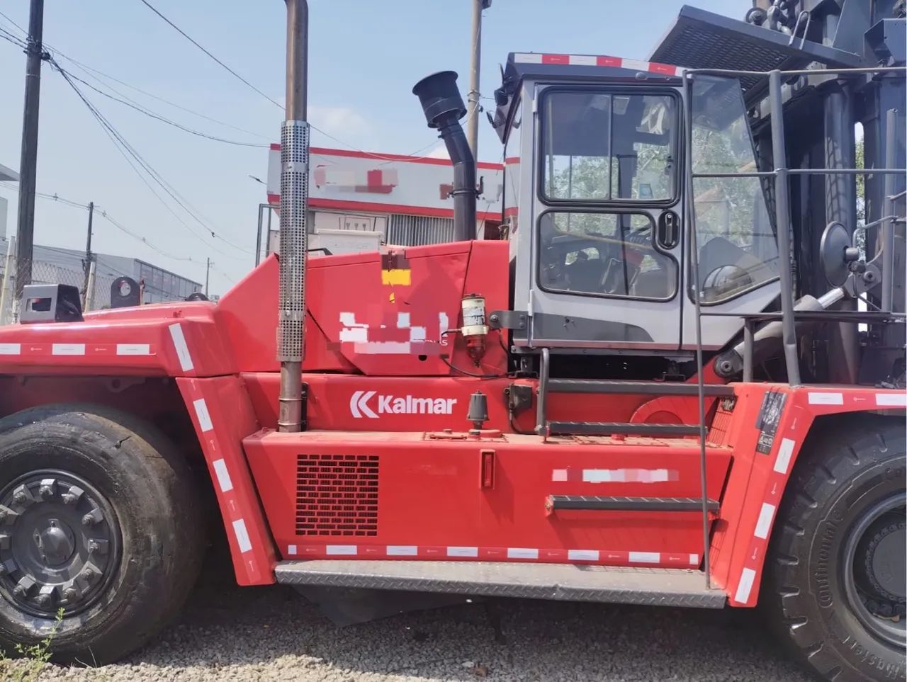 Empilhadeira Kalmar 20 Ton - Cabinada | Diesel | Ano 2015 - Foto 4