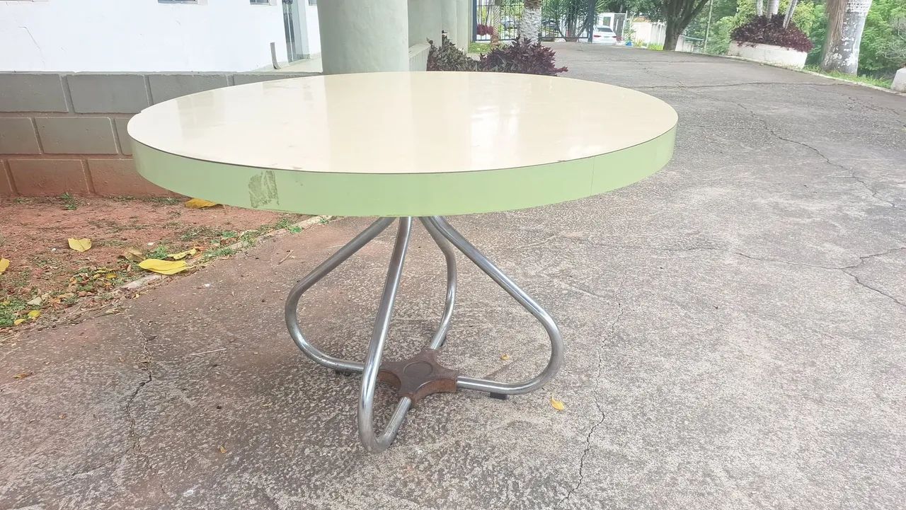 Conjunto Mesa + 6 Cadeiras Década de 60 em Compensado Naval e Fórmica  - Foto 2