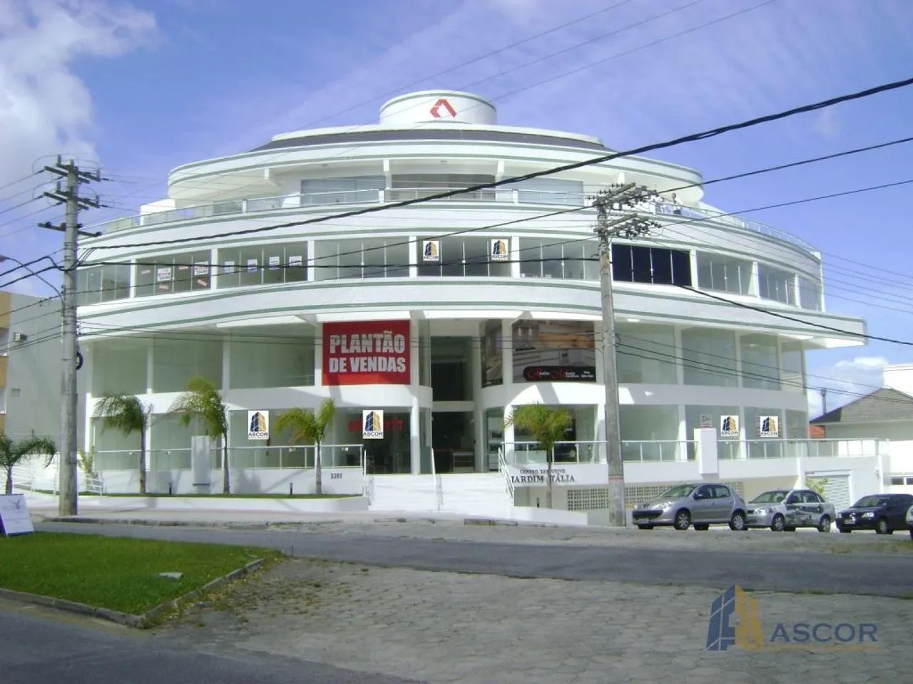 Excelente Loja com Mezanino no Córrego Grande. - Foto 3