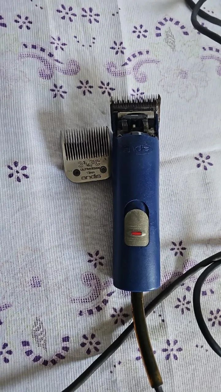 Máquina de tosa Andis UltraEdge 3 3/4 FC
