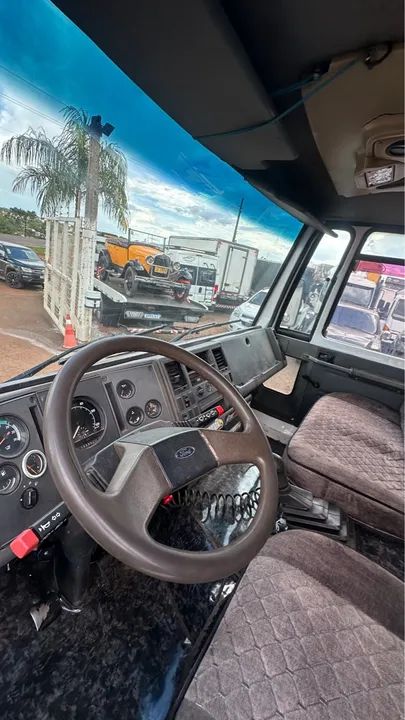 Ford Cargo 1622 Graneleira ( 2422)  - Foto 7