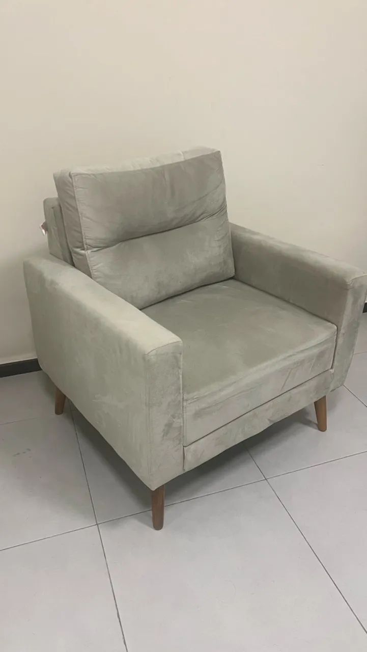Vendo poltrona nova 1 mês de comprado  - Foto 3