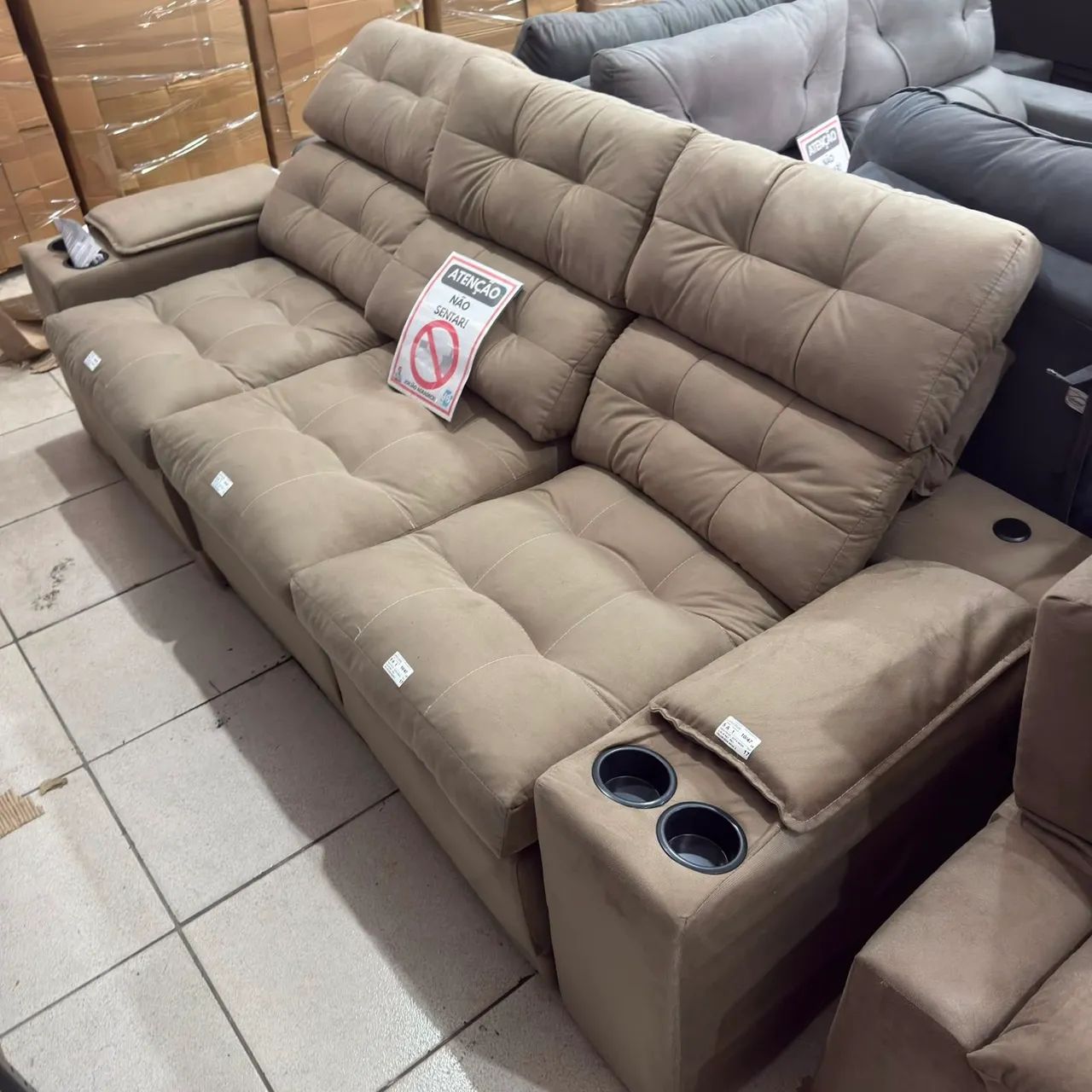Sofá Cama Retrátil 4 Lugares Bege BARATO - Foto 4