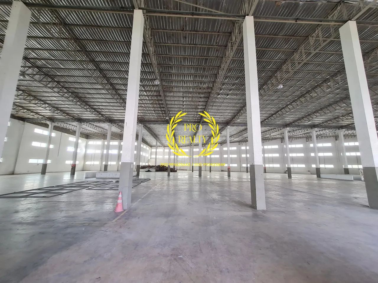 Galpão Distrito 2/ Habite-se e AVCB/ 2.000m²/  Docas e pátio/ condomínio/ - Foto 4