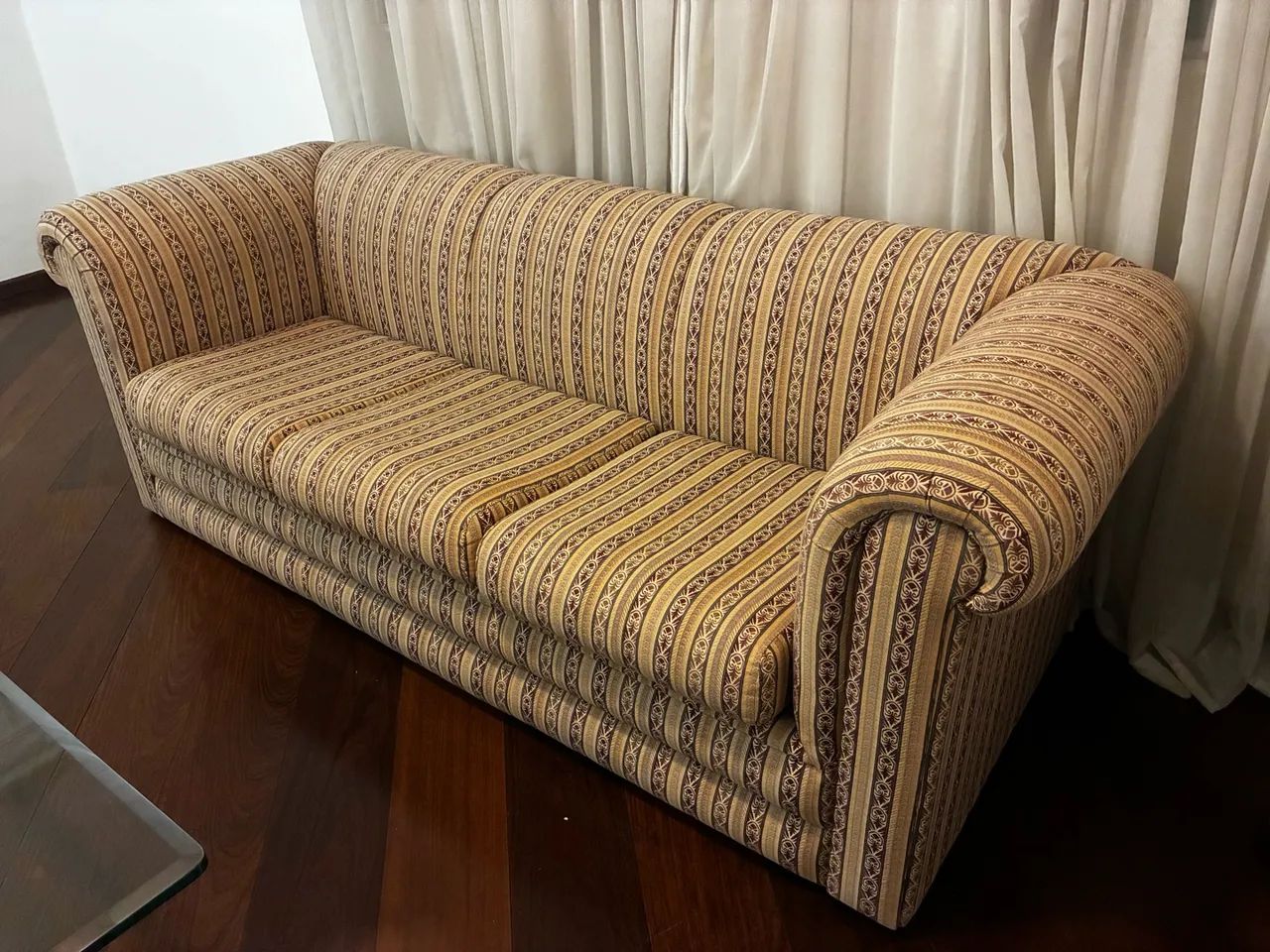 Sofá 3 lugares não retrátil  - Foto 2