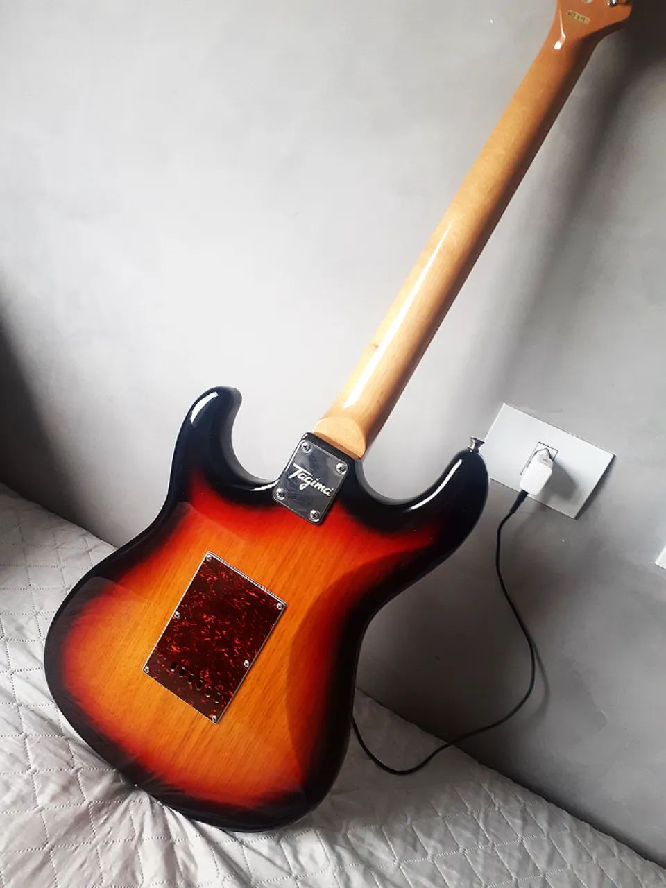 Guitarra Tagima TG530 Ano 2021 Sunburst Zerada Escala em Maple Strato - Estuda Troca   - Foto 3