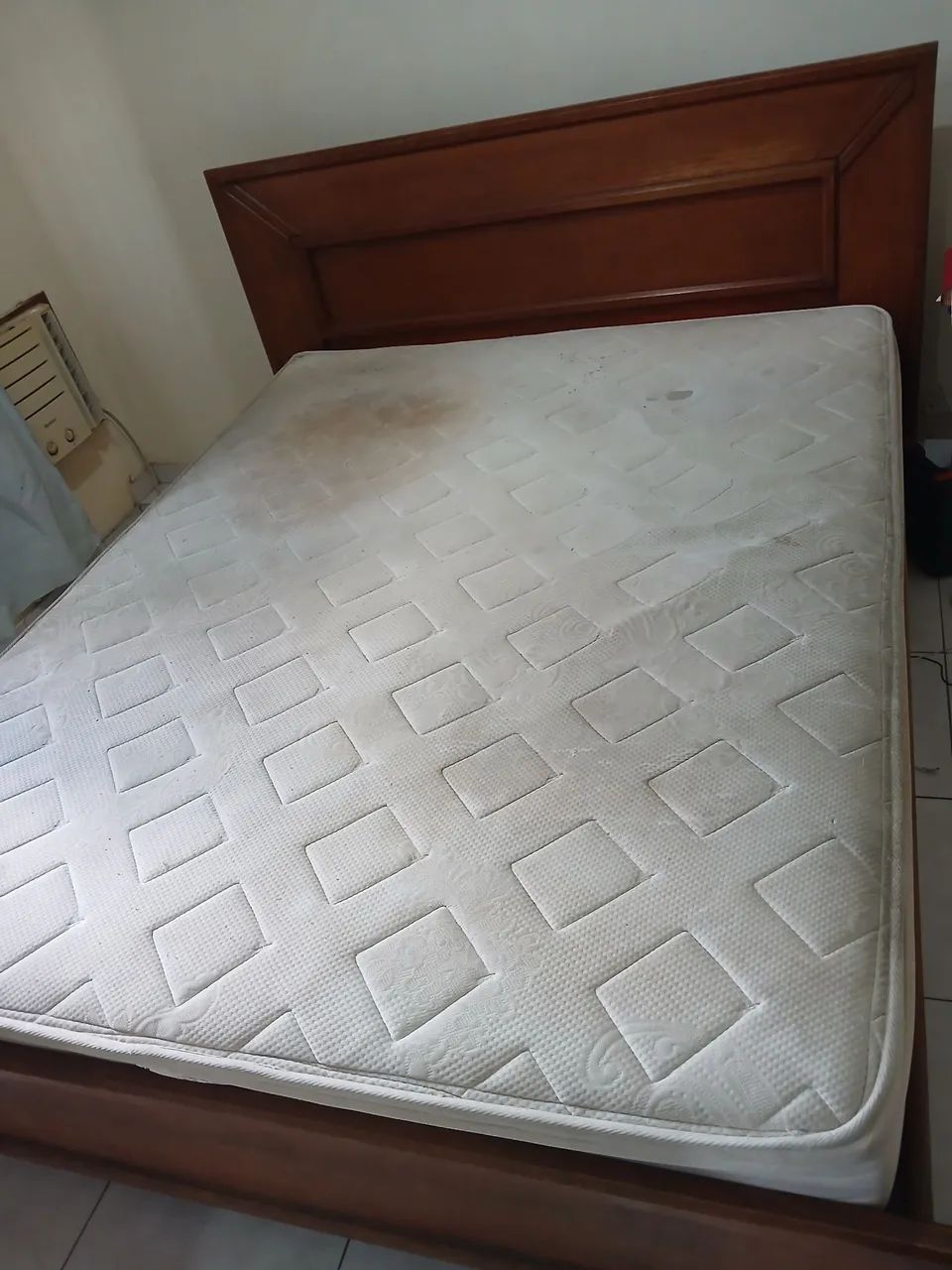 Cama Queen  com colchão  - Foto 3