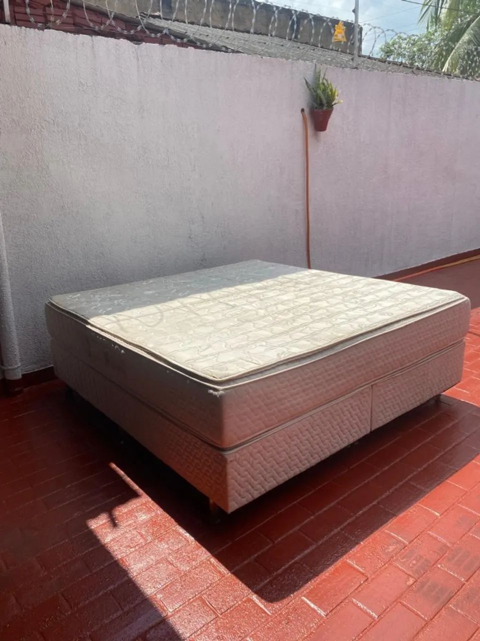 Cama KING (semi nova)