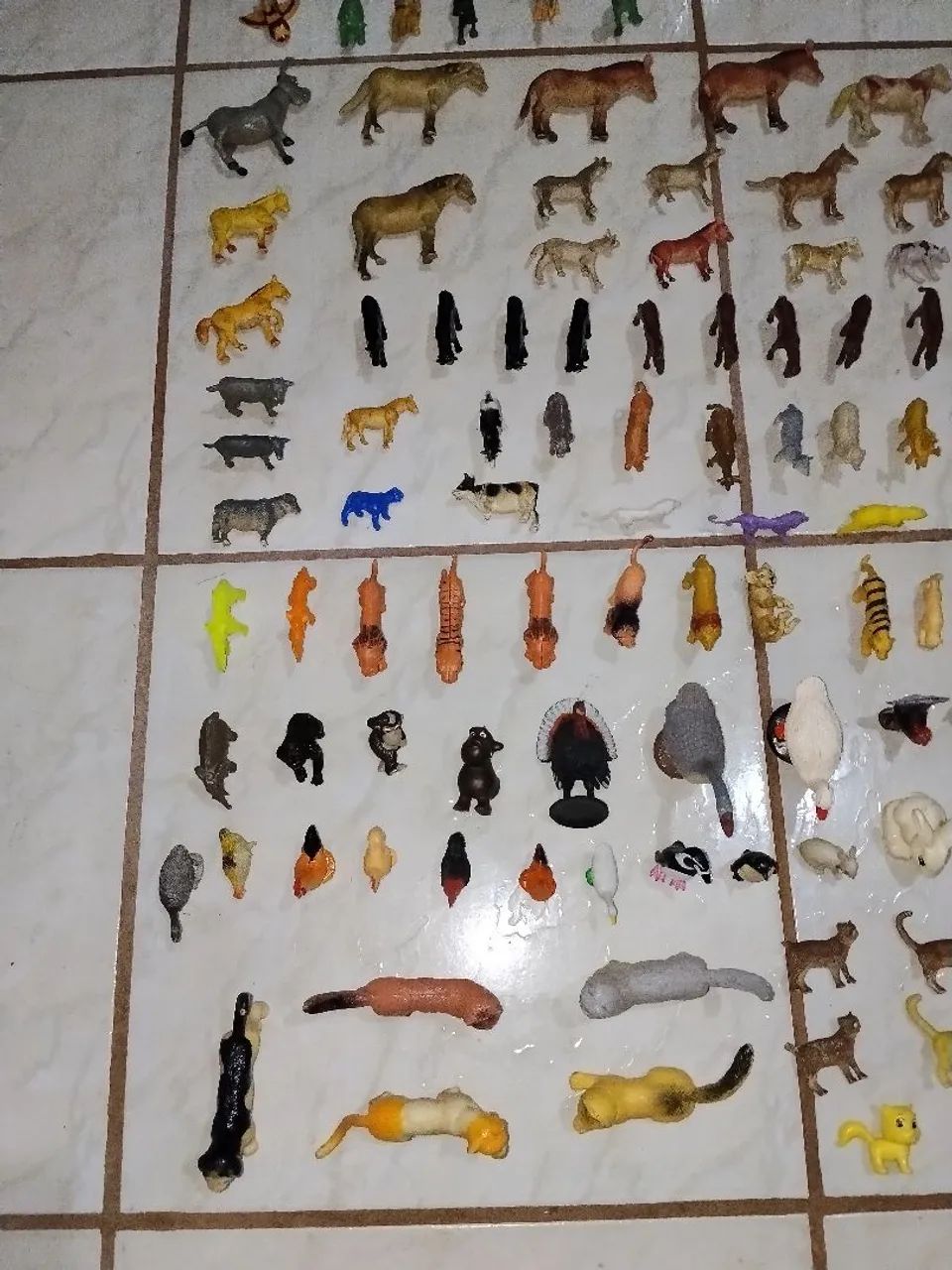 Mais de 200 miniaturas de animais, insetos, bichos e etc - Foto 5