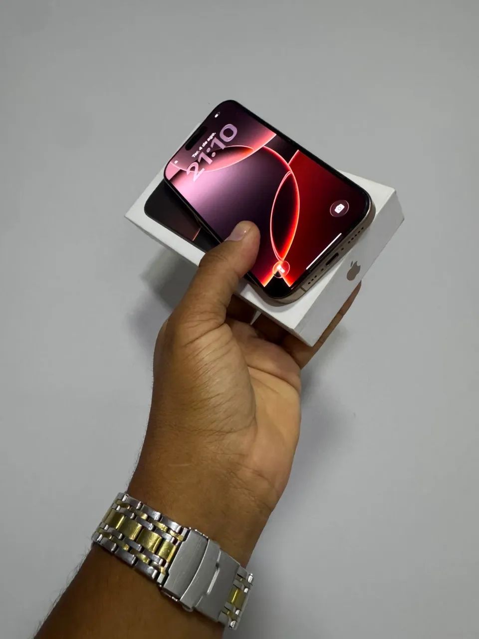 iPhone 16 Pro 256GB! Na caixa com nota fiscal.  - Foto 4