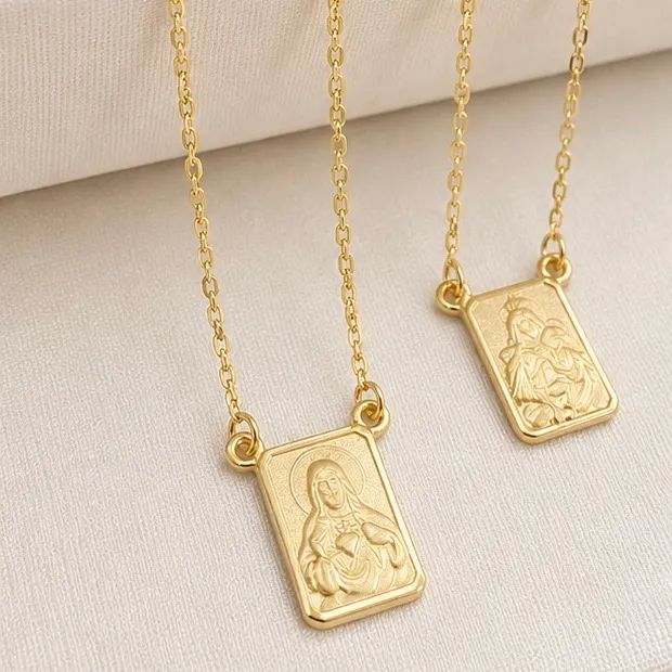 Escapulário Cartier em Ouro 18k 750