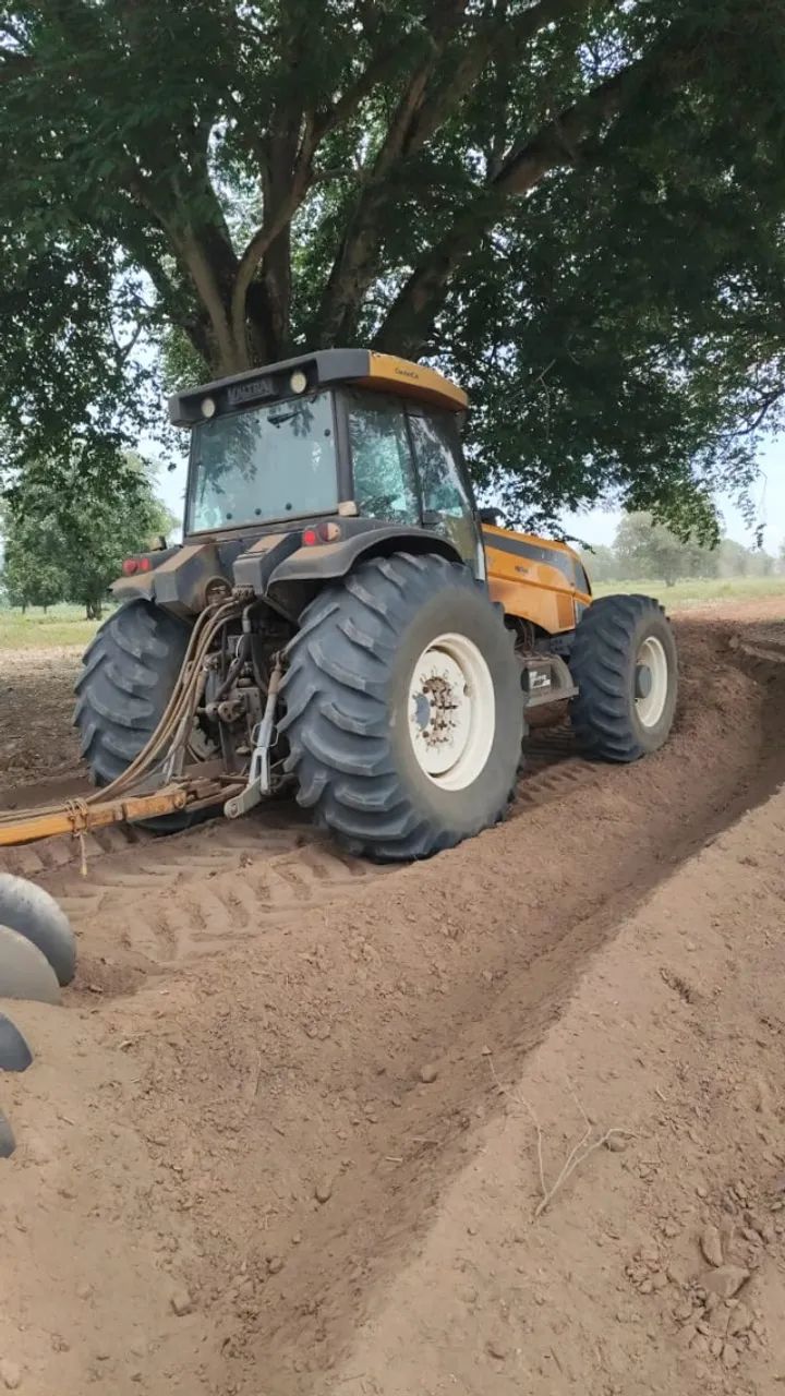 Trator BH 180  - Foto 3