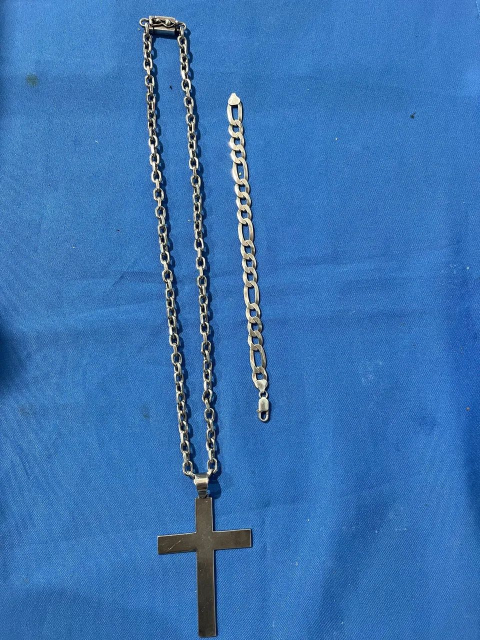 Kit de Prata - Cordão, Pulseira e Pingente de Crucifixo