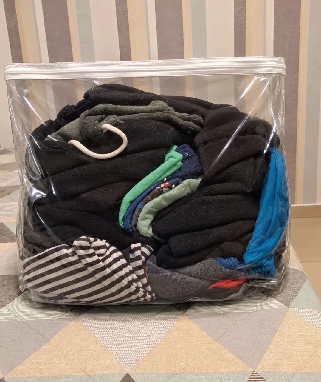 ROUPAS MASCULINA  DOAÇÃO  - Foto 2