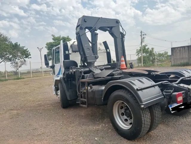 Ford Cargo 4331 2004 4x2 com Munck e Tanque Conjunto - Foto 4