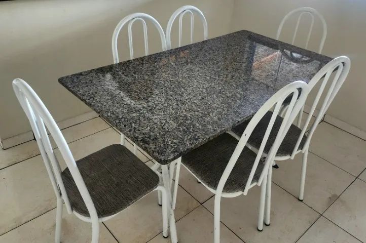 MESA TUBULAR COM TAMPO DE GRANITO + 6 CADEIRAS