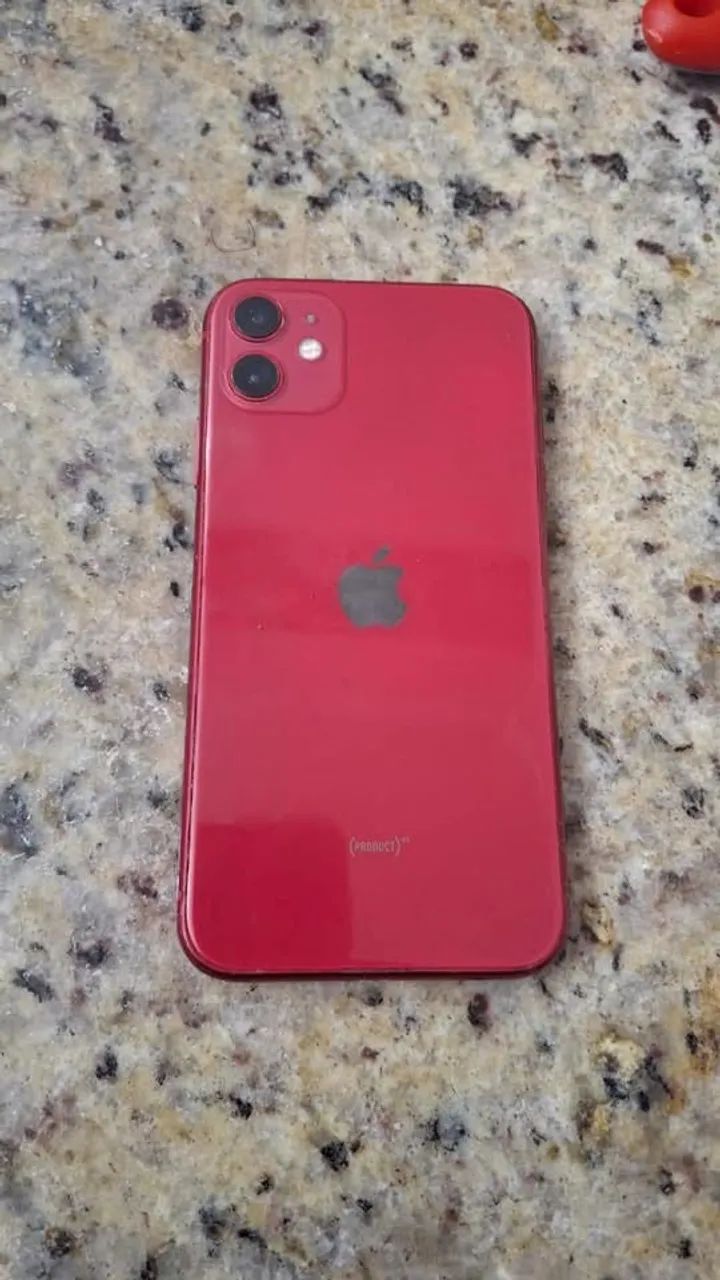 iPhone11 赤 iPhone 11 Red - 64GB - Celulares e Smartphones - Chácara do Solar