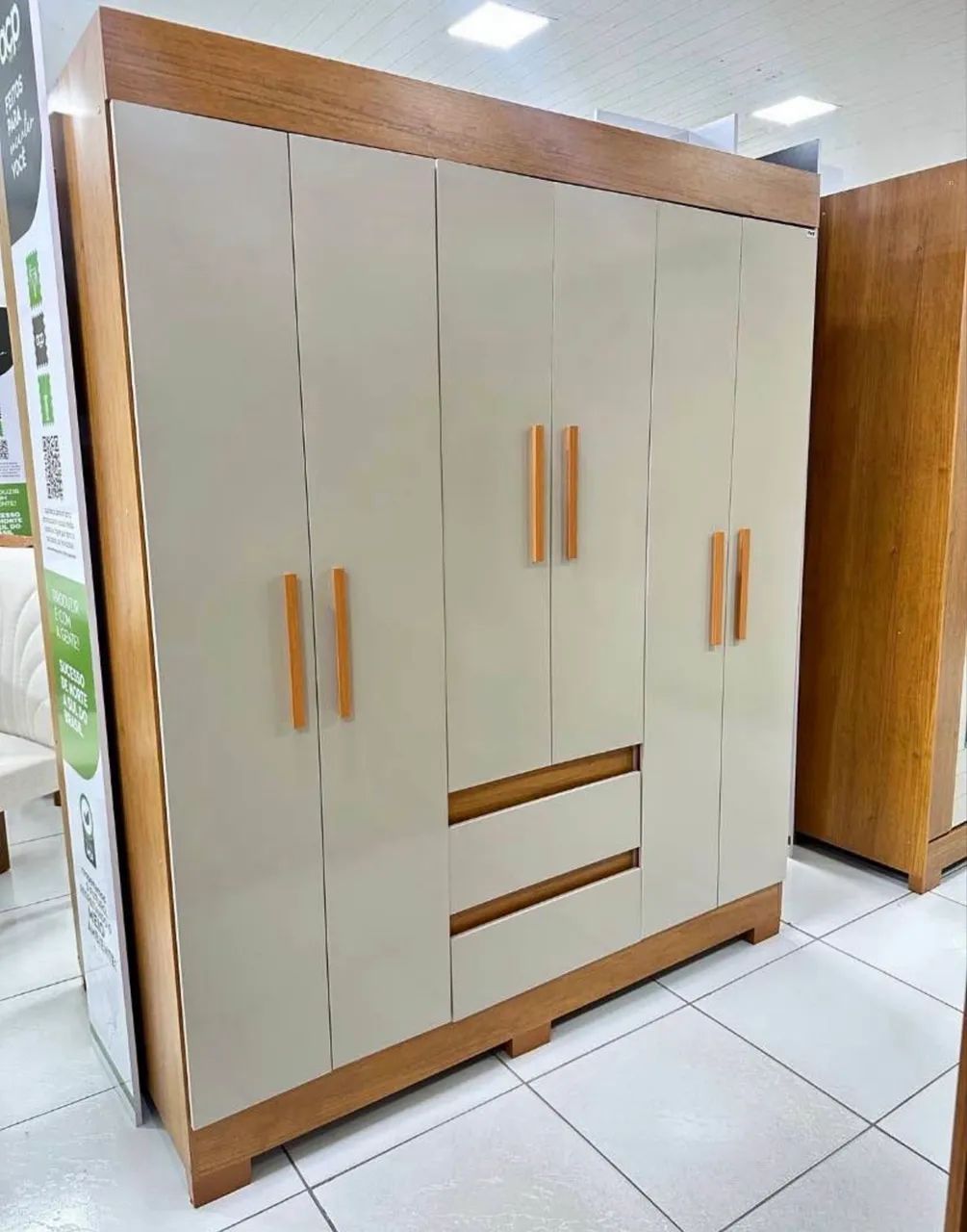 GUARDA ROUPA MAYA 6 PORTAS  - Foto 2