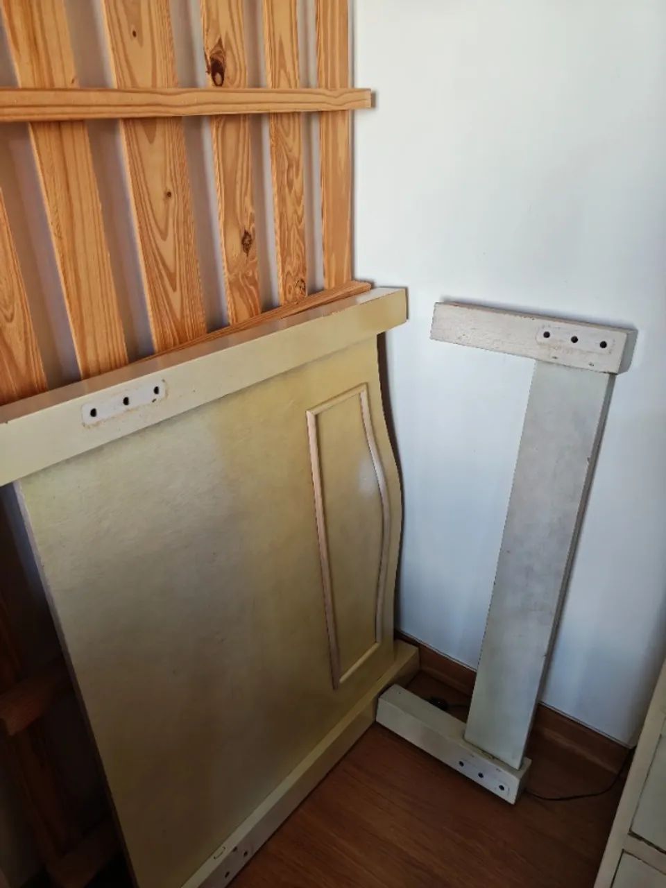Cama de solteiro em madeira maciça  - Foto 3