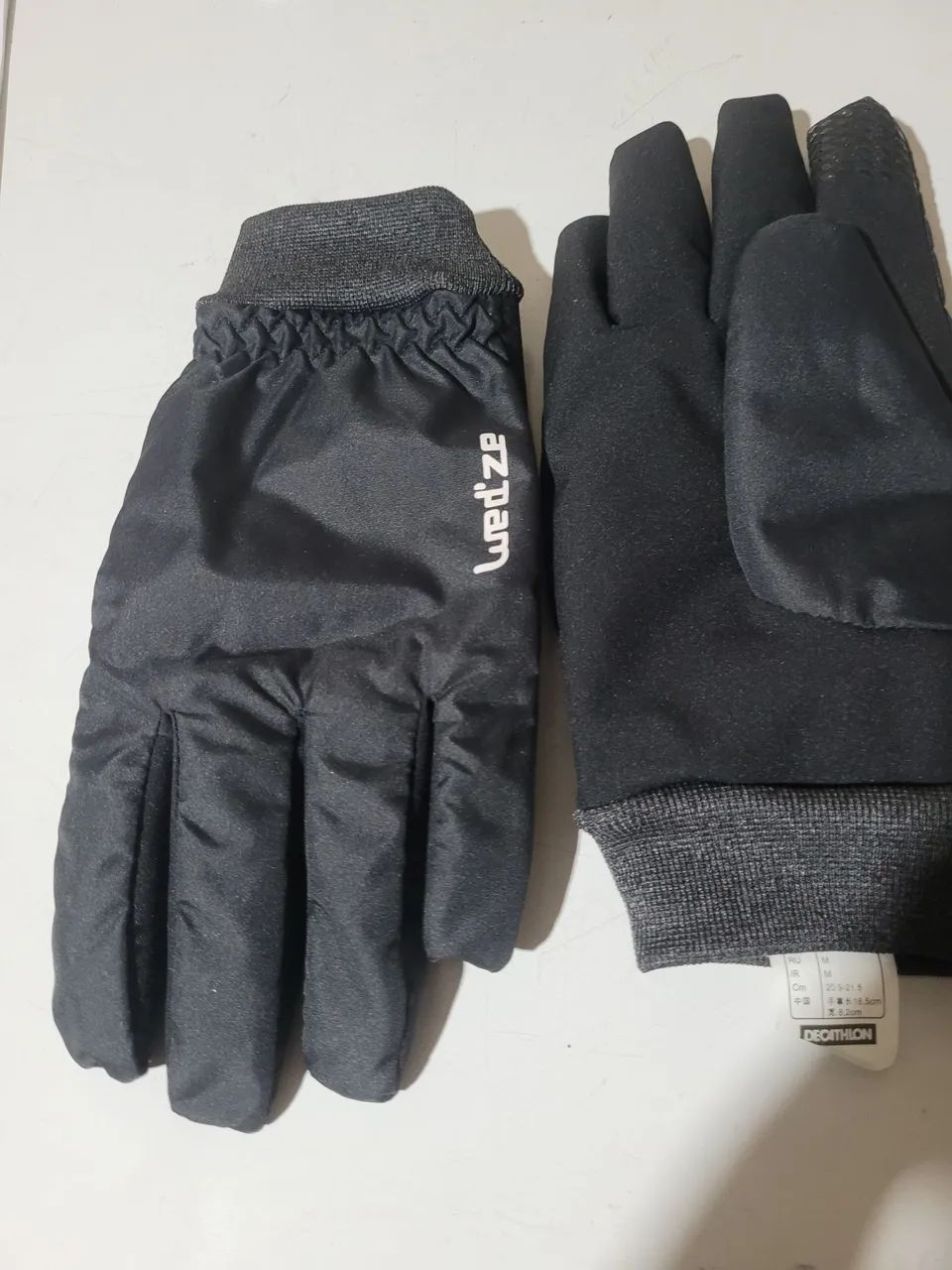 Par de Luvas M - Decathlon- tam M 