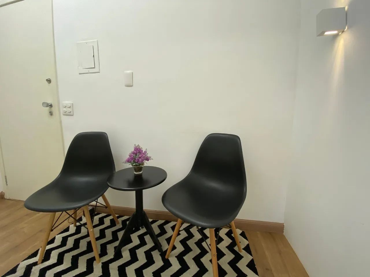 SALA MOBILIADA NA SAVASSI 44M² COM BANHEIRO - Foto 4