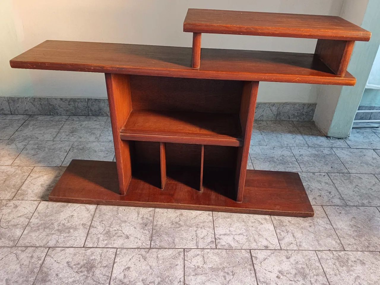 Vendo rack de madeira - Foto 2