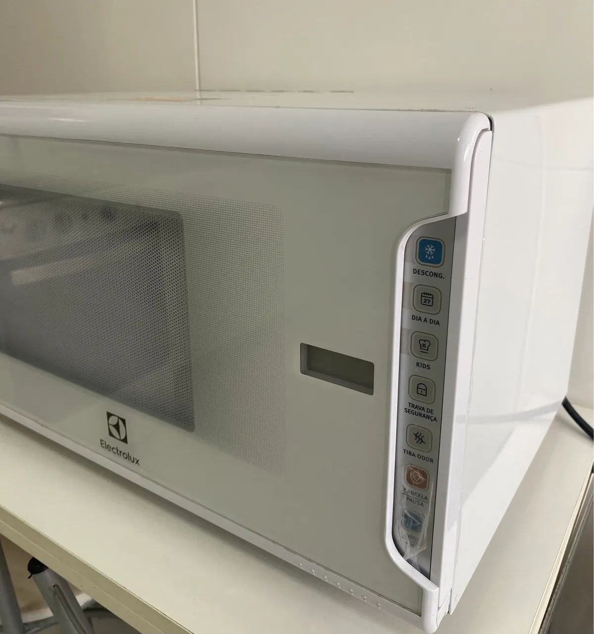Microondas Electrolux 3L branco  - Foto 3