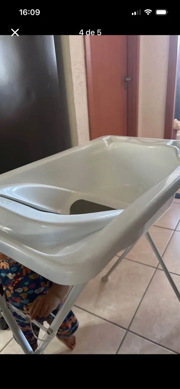 Banheira para bebê com suporte galzerano